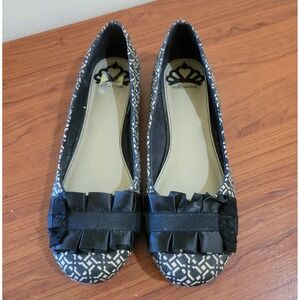 Fergalicious by Fergie Womens Black White Geometric Ruffle Bow Ballet Flats 7.5M